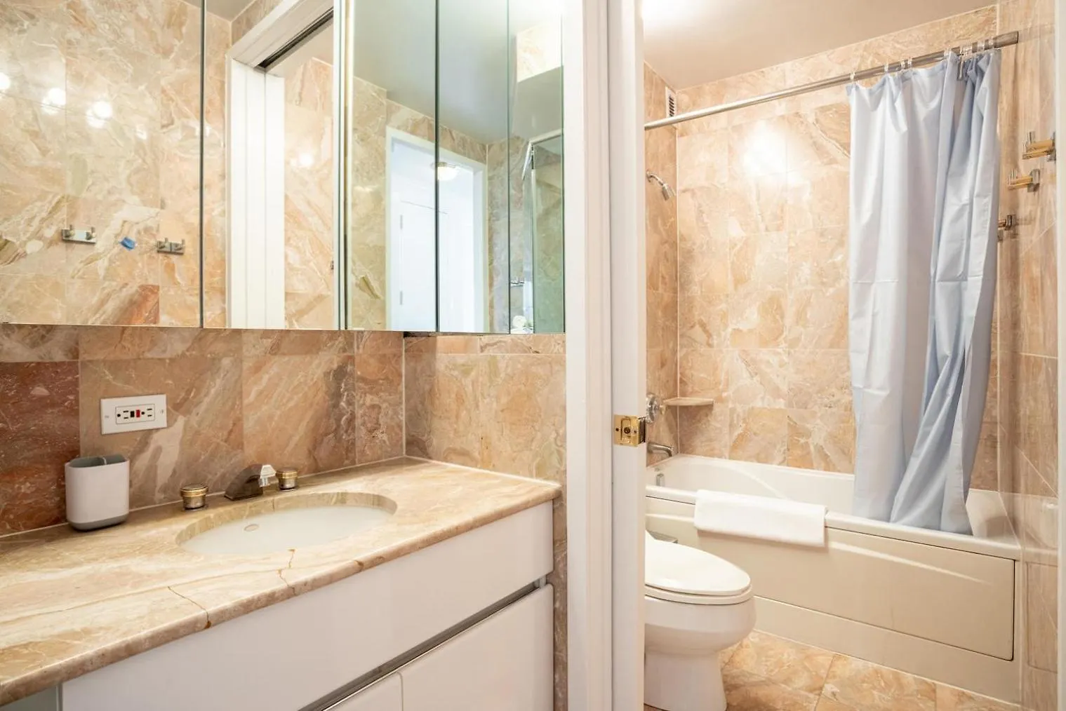Appartement Midtown East 2Br W Doorman Gym Nr Bloomingdales Nyc-1353 à New York